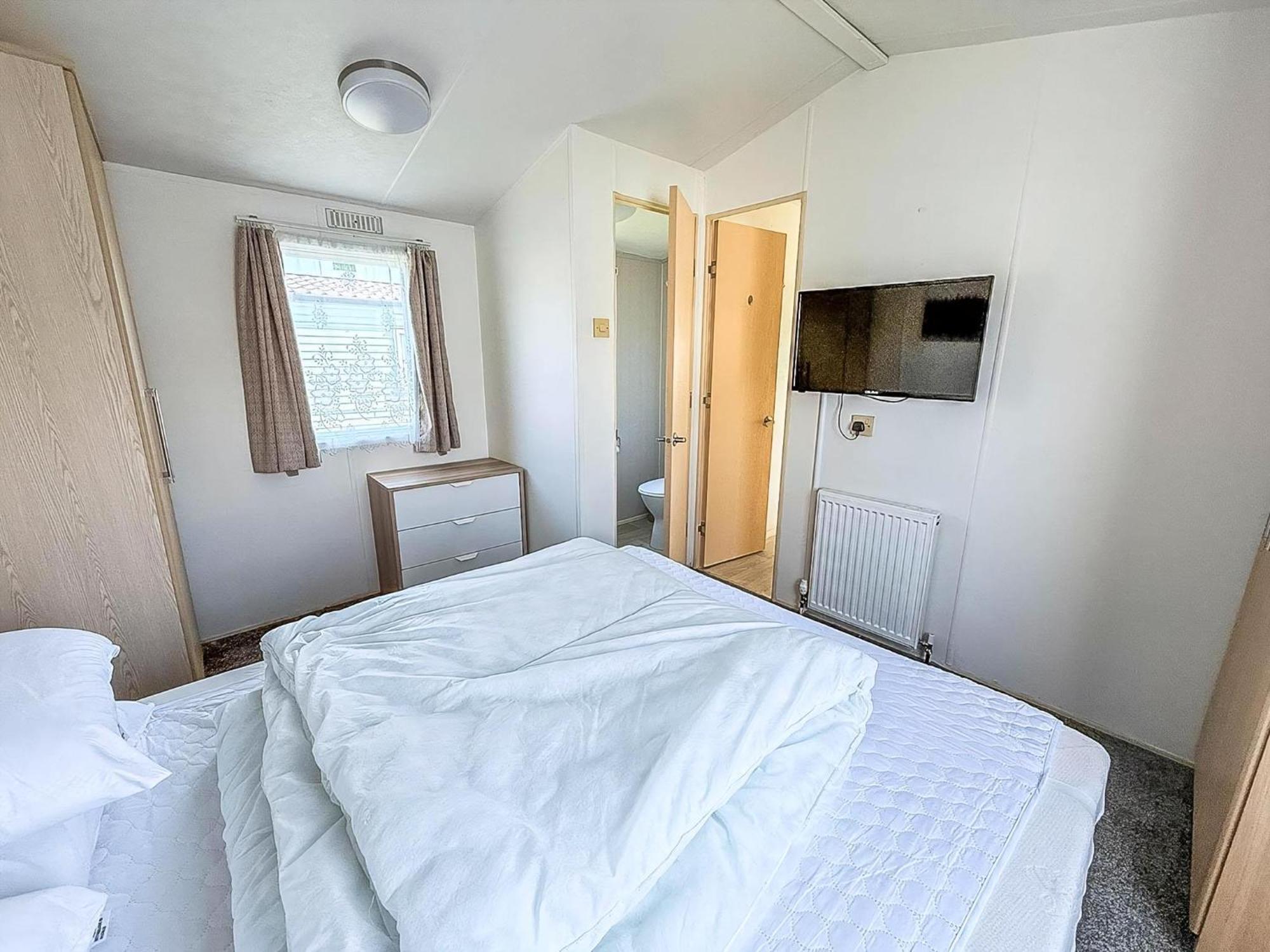 6 Berth Staycation Caravan Nearby Clacton-On-Sea In Essex Ref 26254E Exteriér fotografie